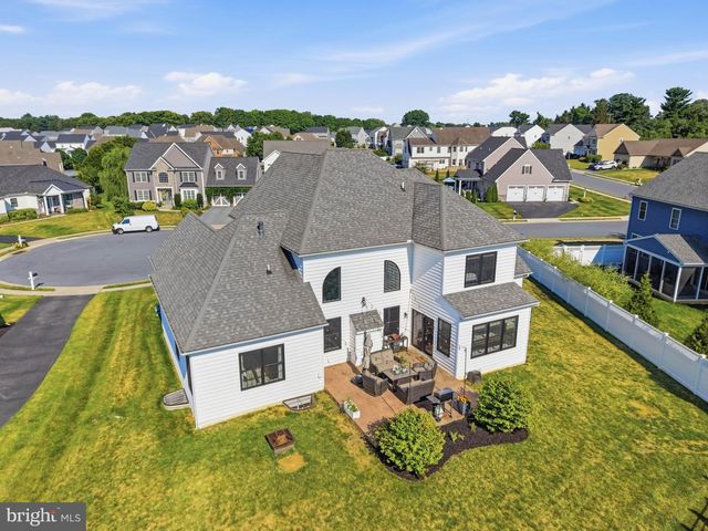 5 ALEXA DR, Lititz, PA 17543