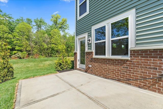 1061 Olivewood Avenue, Batavia, OH 45103