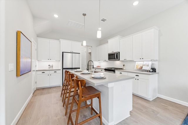 5205 Amber Sunrise Drive, Houston, TX 77018