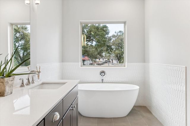 5205 Amber Sunrise Drive, Houston, TX 77018