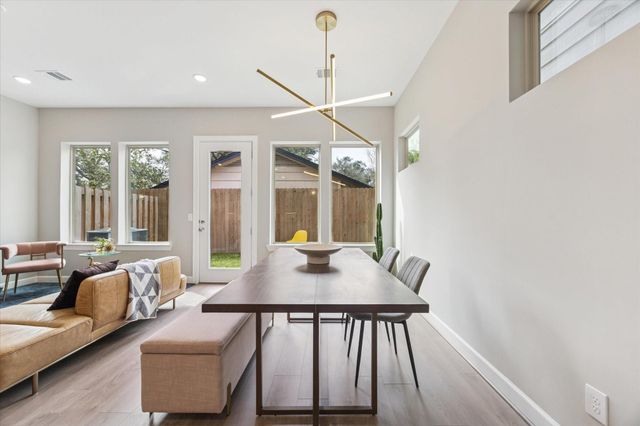 5205 Amber Sunrise Drive, Houston, TX 77018