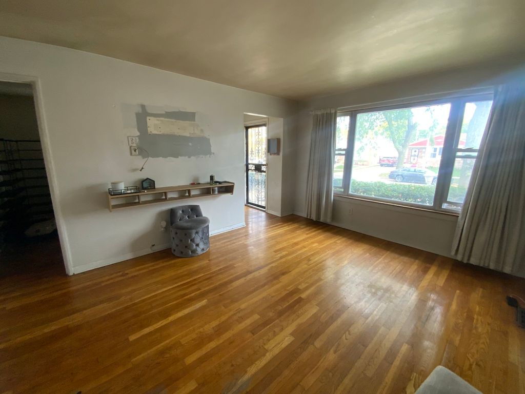 9132 S Emerald Avenue, Chicago, IL 60620 — photo 2