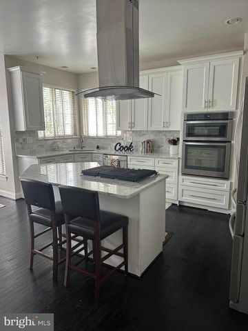 14600 AYLESFORD CIR, Laurel, MD 20707