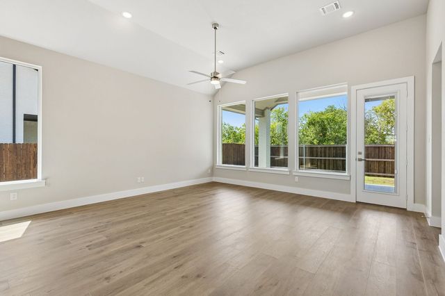 1005 Goldenrod Drive, Justin, TX 76247