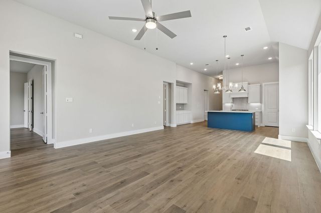 1005 Goldenrod Drive, Justin, TX 76247