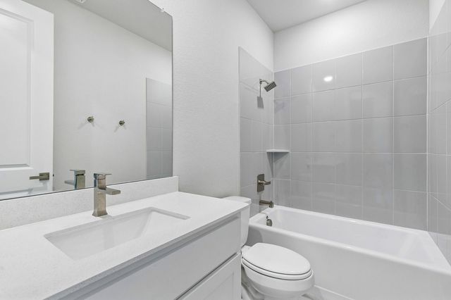1005 Goldenrod Drive, Justin, TX 76247