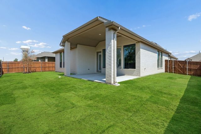1005 Goldenrod Drive, Justin, TX 76247