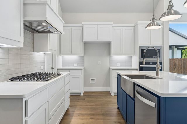 1005 Goldenrod Drive, Justin, TX 76247
