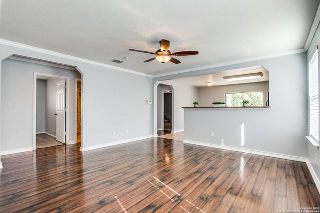 9010 OAKWOOD PARK, San Antonio, TX 78254