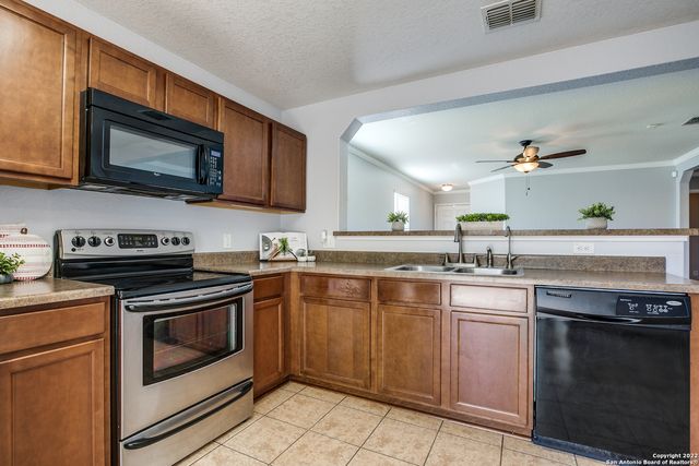 9010 OAKWOOD PARK, San Antonio, TX 78254