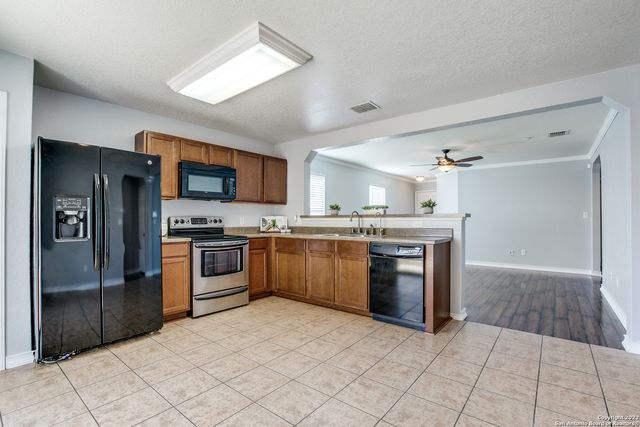 9010 OAKWOOD PARK, San Antonio, TX 78254