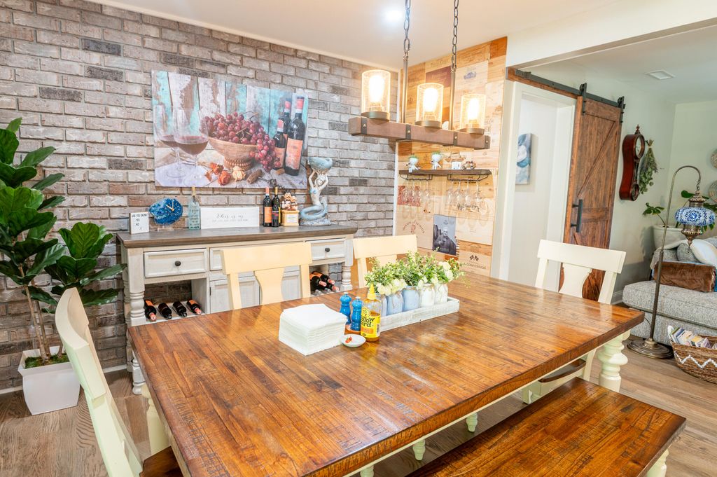 Image 29 of property listing at 5734 Edgar Tumbleston Road, Hollywood, SC 29449