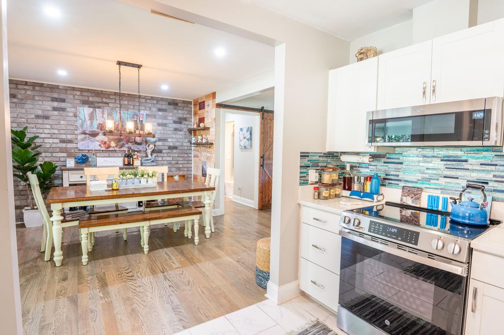 Image 38 of property listing at 5734 Edgar Tumbleston Road, Hollywood, SC 29449