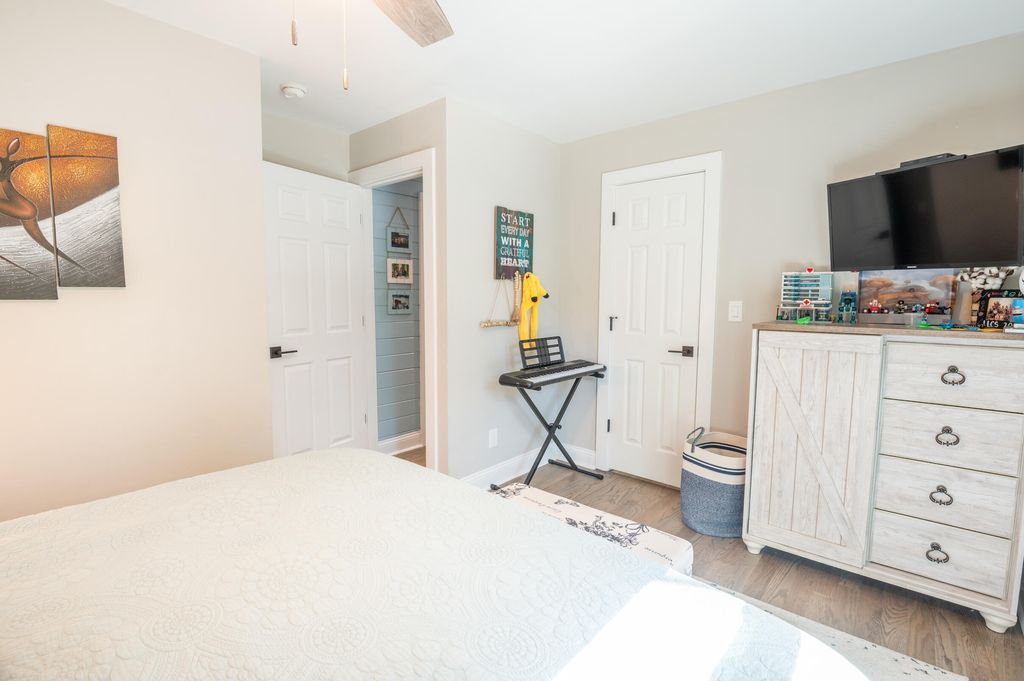 Image 52 of property listing at 5734 Edgar Tumbleston Road, Hollywood, SC 29449