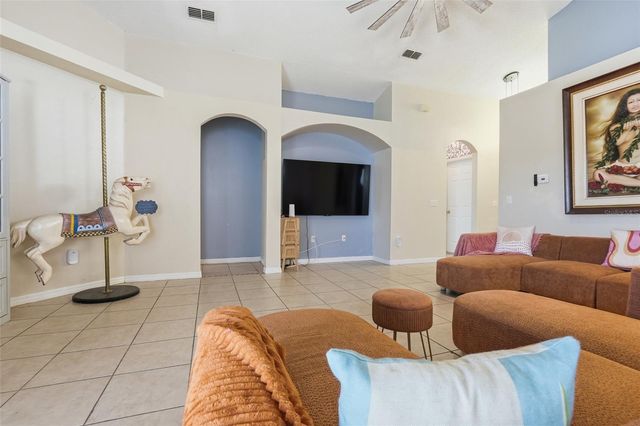 535 ROLLINS DRIVE, Davenport, FL 33837