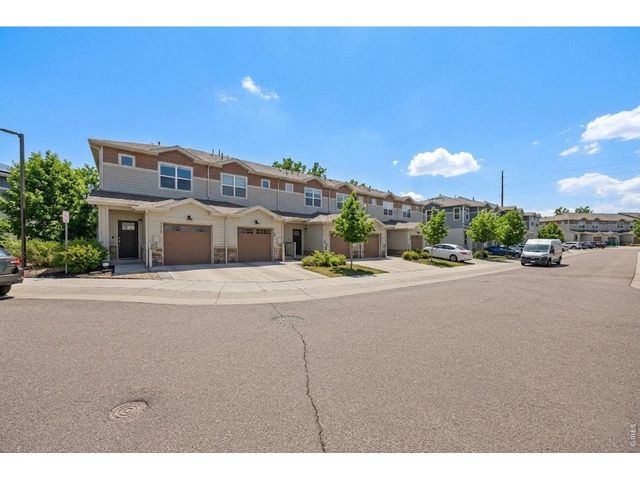 1116 Oak Cir, Lakewood, CO 80215