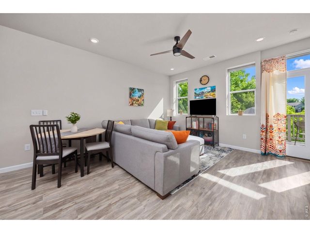 1116 Oak Cir, Lakewood, CO 80215