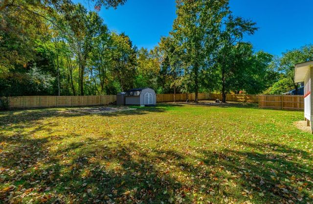 621 Lee Dr, Ringgold, GA 30736