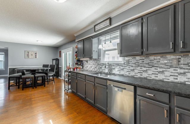 621 Lee Dr, Ringgold, GA 30736