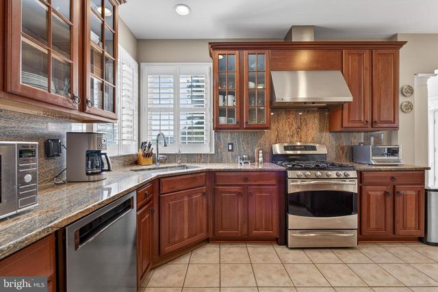 42994 NORTHLAKE BLVD, Leesburg, VA 20176