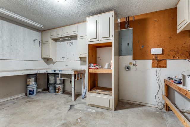 201 Hillview Drive, Hurst, TX 76054