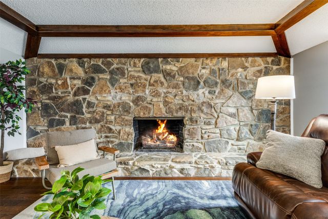 201 Hillview Drive, Hurst, TX 76054