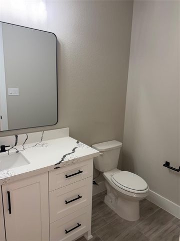 216 Bluehill Dr, Montgomery, TX 77356