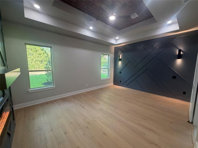 216 Bluehill Dr, Montgomery, TX 77356