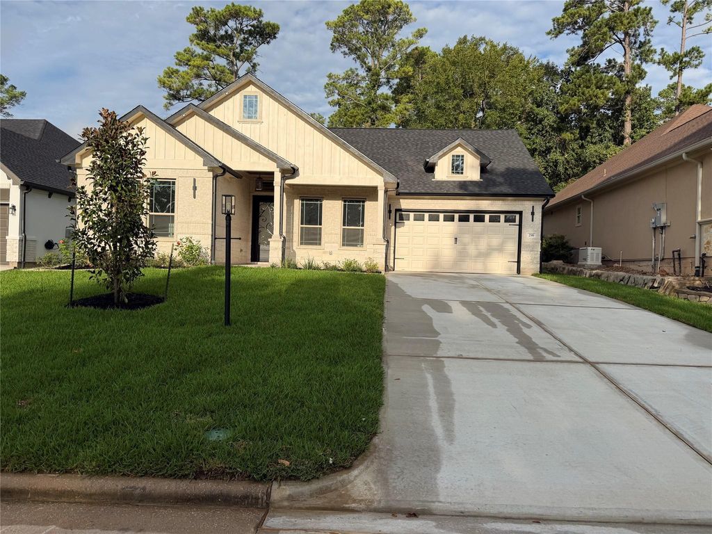 216 Bluehill Dr, Montgomery, TX 77356