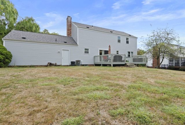 5096 Fountainwood Dr, Hampton, PA 15044