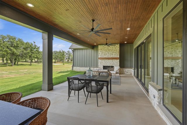 901 Herbert Hollow, Weatherford, TX 76087