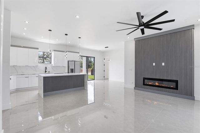 1122 S EDELWEISS STREET E, Lehigh Acres, FL 33974