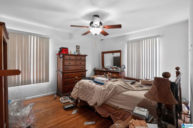 1600 ROBERTS DRIVE, Bessemer, AL 35023