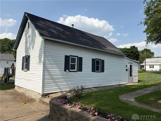 125 High Street, New Paris, OH 45347