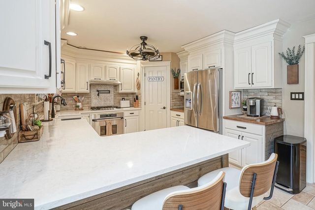 3215 EGLANTINE DR, Vineland, NJ 08360