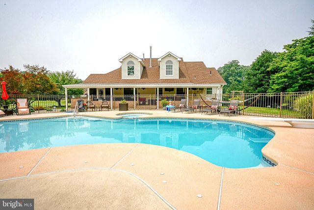 3215 EGLANTINE DR, Vineland, NJ 08360