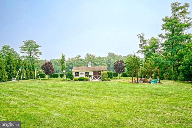 3215 EGLANTINE DR, Vineland, NJ 08360