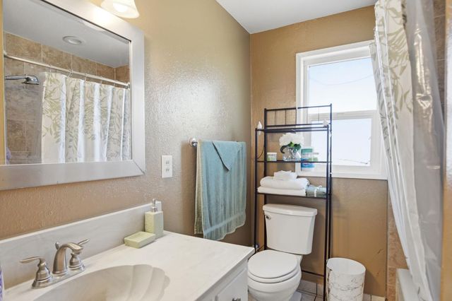 2406 S Walnut Rd, Turlock, CA 95380