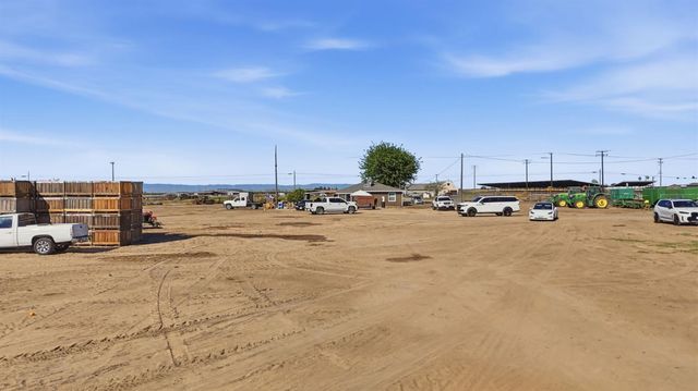 2406 S Walnut Rd, Turlock, CA 95380