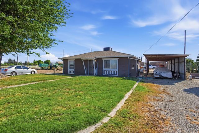 2406 S Walnut Rd, Turlock, CA 95380