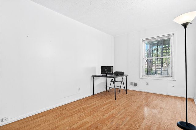 2049 Caesar Place, Bronx, NY 10473