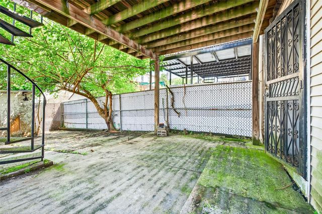 2049 Caesar Place, Bronx, NY 10473