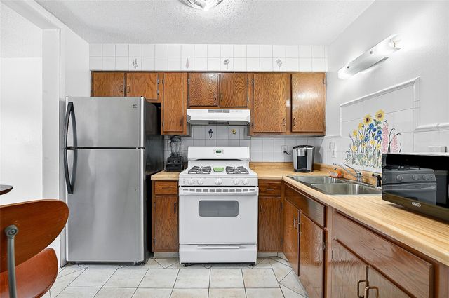 2049 Caesar Place, Bronx, NY 10473