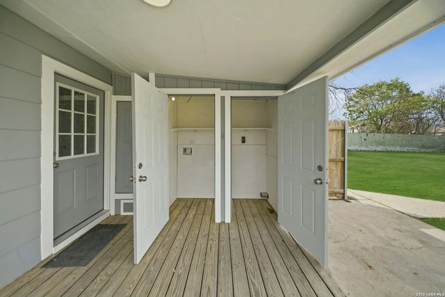 435 Avondale, San Antonio, TX 78223