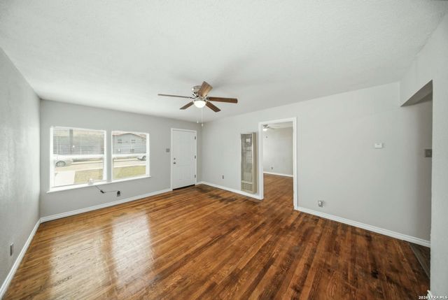 435 Avondale, San Antonio, TX 78223