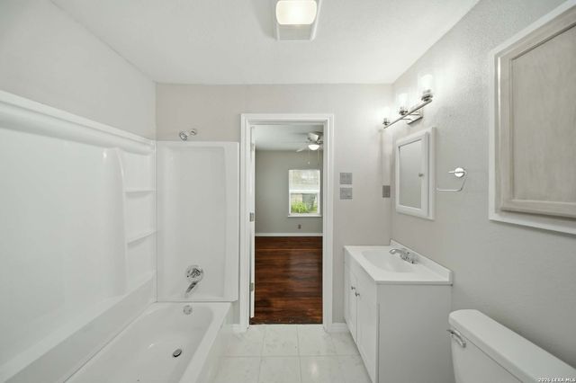 435 Avondale, San Antonio, TX 78223