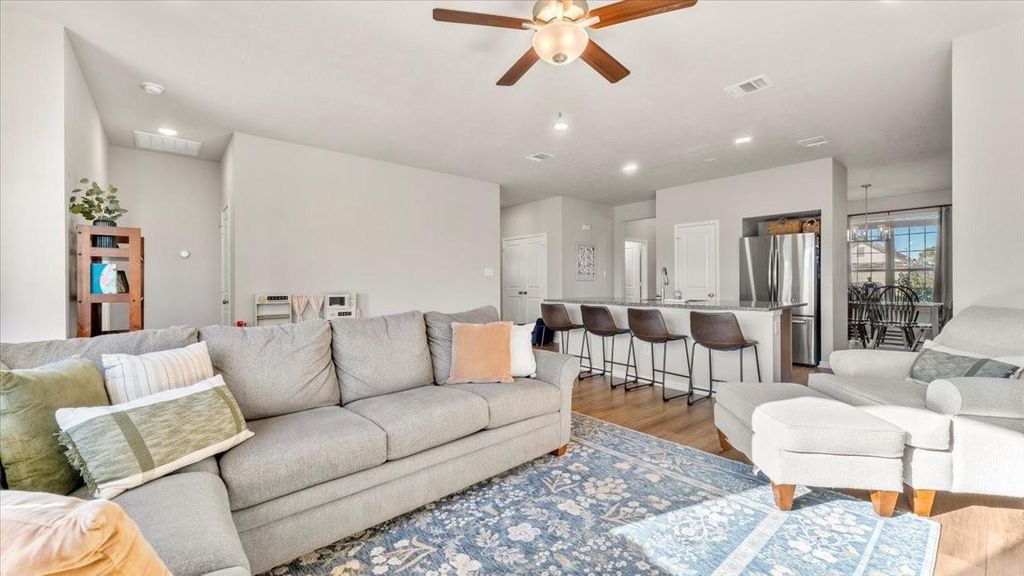 103 Rudder Way, Huntsville, TX 77320