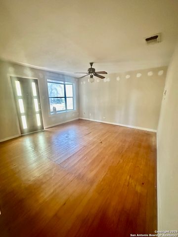 309 E French, San Antonio, TX 78212