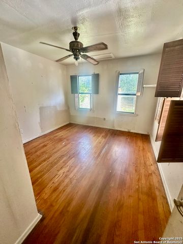 309 E French, San Antonio, TX 78212