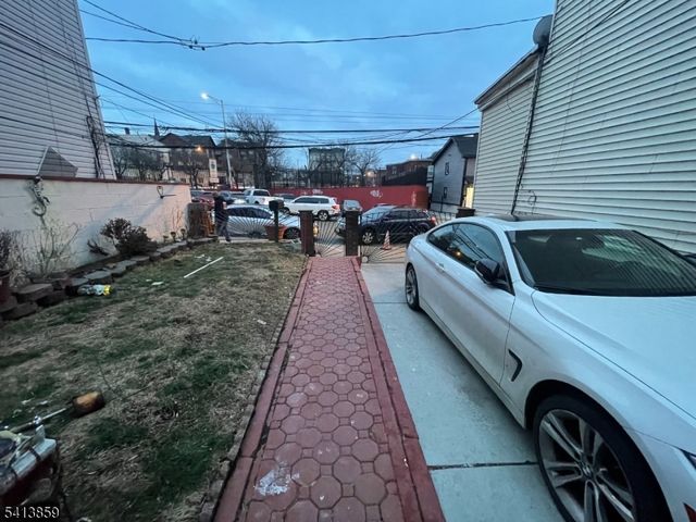 25 Ward St, Paterson City, NJ 07501